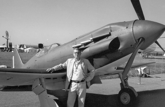 Иллюстрация к книге — На перехват! Летная книжка &quot;сталинского сокола&quot; [i_101.jpg]