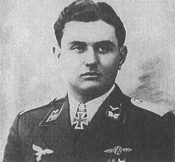 Иллюстрация к книге — Черный крест и красная звезда. Воздушная война над Россией. 1941-1944 [i_029.jpg]