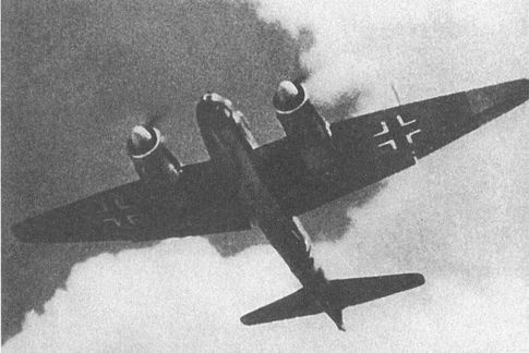 Иллюстрация к книге — Черный крест и красная звезда. Воздушная война над Россией. 1941-1944 [i_060.jpg]