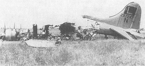 Иллюстрация к книге — Черный крест и красная звезда. Воздушная война над Россией. 1941-1944 [i_145.jpg]