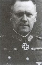 Иллюстрация к книге — Котел смерти в Курляндии. Хроника сражений группы армий &quot;Север&quot; 1944-1945 [i_017.jpg]