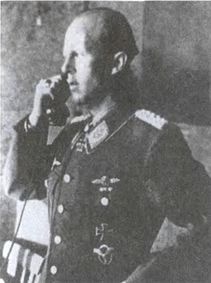 Иллюстрация к книге — Котел смерти в Курляндии. Хроника сражений группы армий &quot;Север&quot; 1944-1945 [i_099.jpg]