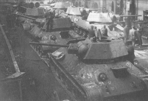 Иллюстрация к книге — Крупнейшие танковые сражения Второй мировой войны. Аналитический обзор [i_045.jpg]