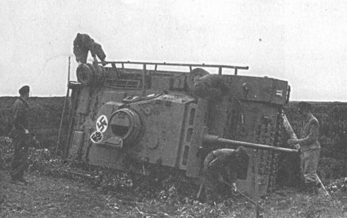 Иллюстрация к книге — Крупнейшие танковые сражения Второй мировой войны. Аналитический обзор [i_078.jpg]