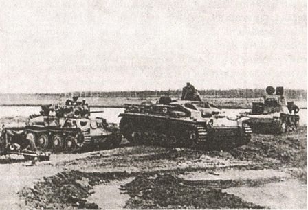 Иллюстрация к книге — Последний триумф Вермахта. Харьковский &quot;котел&quot; [i_010.jpg]