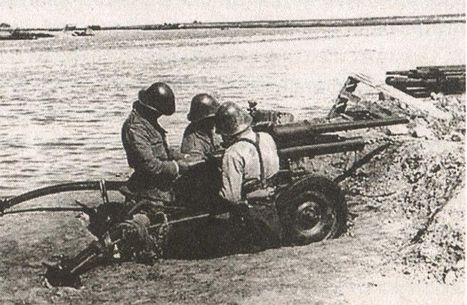 Иллюстрация к книге — Последний триумф Вермахта. Харьковский &quot;котел&quot; [i_030.jpg]