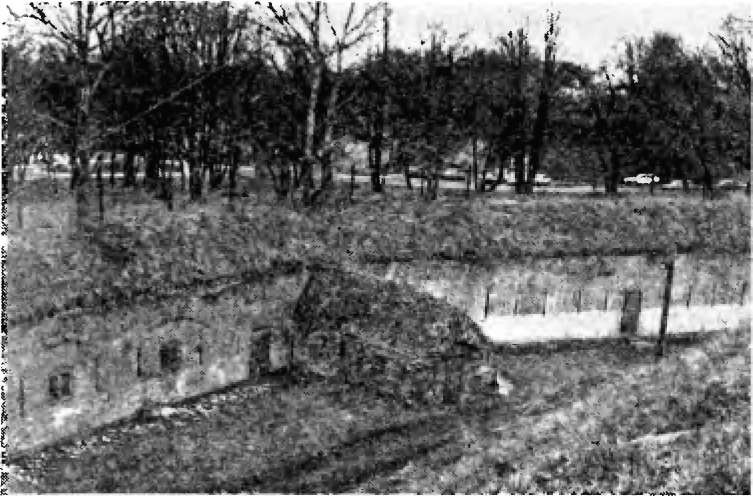 Иллюстрация к книге — Брестская крепость [i_024.jpg]