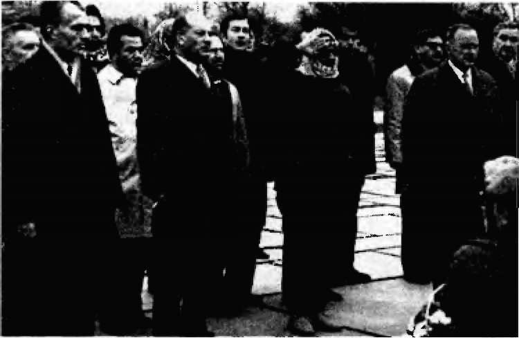 Иллюстрация к книге — Брестская крепость [i_121.jpg]