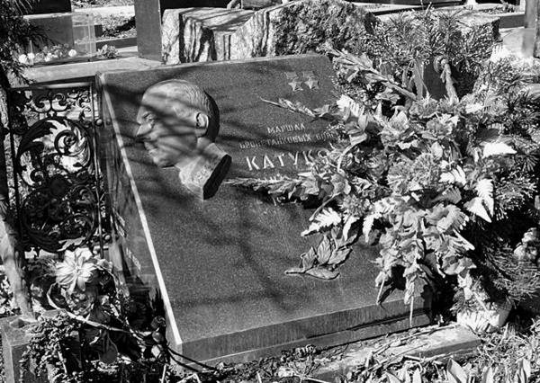 Иллюстрация к книге — Танкисты-герои 1943-1945 гг. [i_013.jpg]