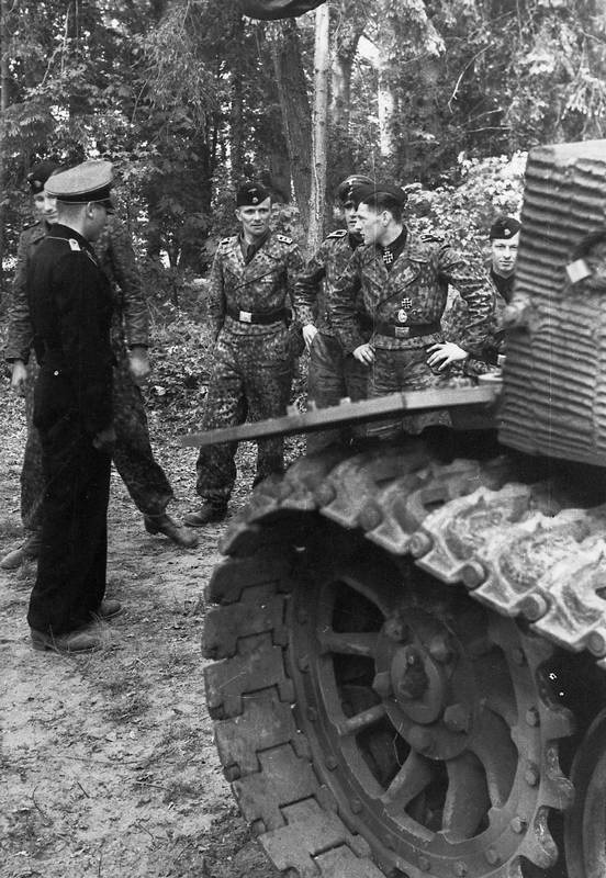 Иллюстрация к книге — Высадка в Нормандии [i_034.jpg]