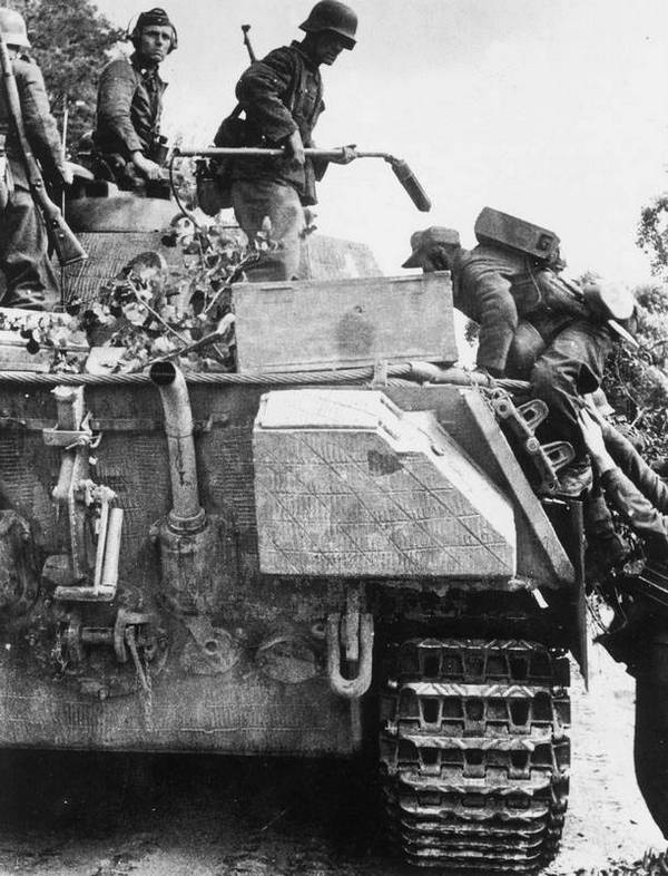 Иллюстрация к книге — Высадка в Нормандии [i_038.jpg]