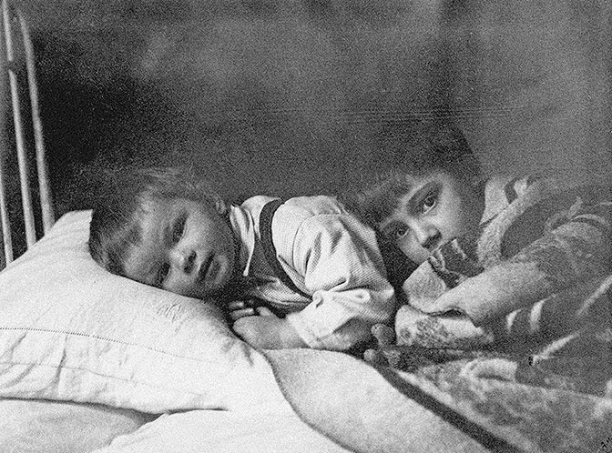 Иллюстрация к книге — Город и лес у моря [i_012.jpg]