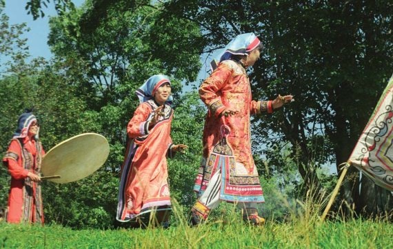 Иллюстрация к книге — Полосатая кошка, пятнистая кошка [i_084.jpg]