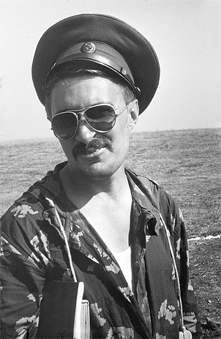 Иллюстрация к книге — Армейские байки. Как я отдавал Священный долг в Советской армии [i_028.jpg]