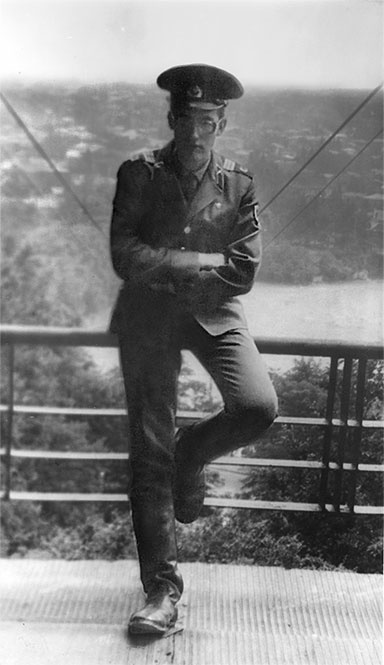 Иллюстрация к книге — Армейские байки. Как я отдавал Священный долг в Советской армии [i_033.jpg]