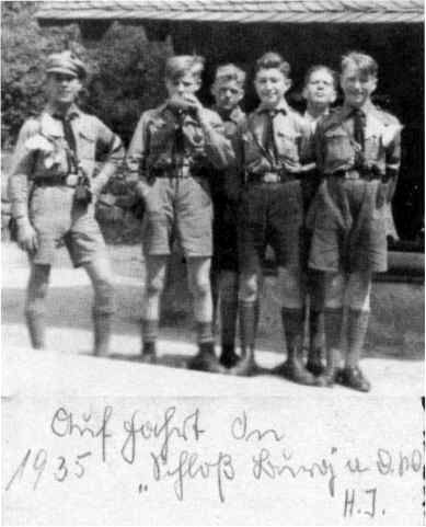 Иллюстрация к книге — Третий Рейх. Гитлер-югенд [i_045.jpg]