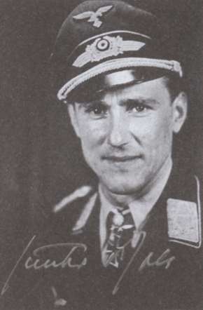 Иллюстрация к книге — Асы против асов. В борьбе за небесное господство. 1941–1945 [i_023.jpg]