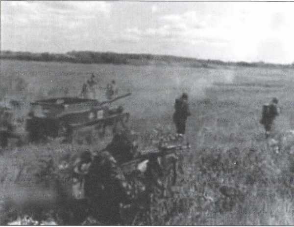 Иллюстрация к книге — Генерал Маргелов [i_025.jpg]