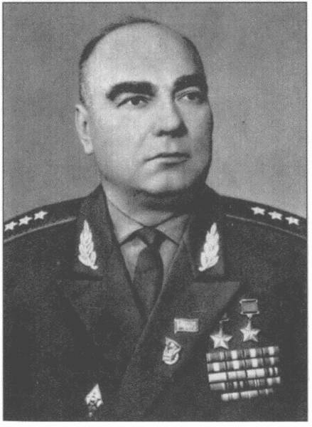 Иллюстрация к книге — Защитники Русского неба. От Нестерова до Гагарина [i_019.jpg]