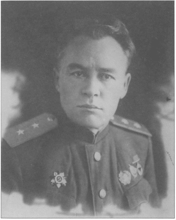 Иллюстрация к книге — Защитники Русского неба. От Нестерова до Гагарина [i_027.jpg]