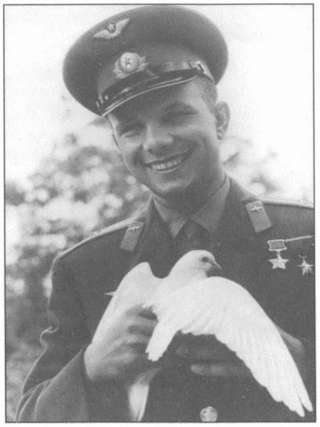 Иллюстрация к книге — Защитники Русского неба. От Нестерова до Гагарина [i_034.jpg]