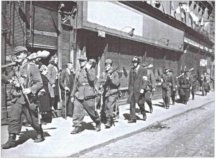 Иллюстрация к книге — Кто освободил Прагу в 1945 г. Загадки Пражского восстания [i_027.jpg]