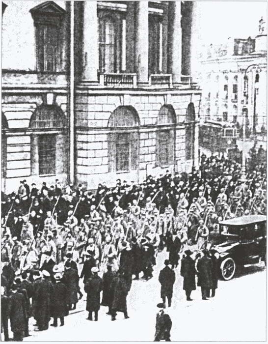 Иллюстрация к книге — Захвачены в бою. Трофеи русской армии в Первой мировой [i_017.jpg]