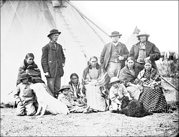 Иллюстрация к книге — Завоевание Дикого Запада. «Хороший индеец – мертвый индеец» [i_132.jpg]