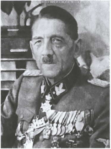 Иллюстрация к книге — «Советские немцы» и другие фольксдойче в войсках СС [i_047.jpg]