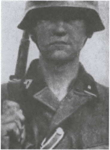 Иллюстрация к книге — «Советские немцы» и другие фольксдойче в войсках СС [i_056.jpg]