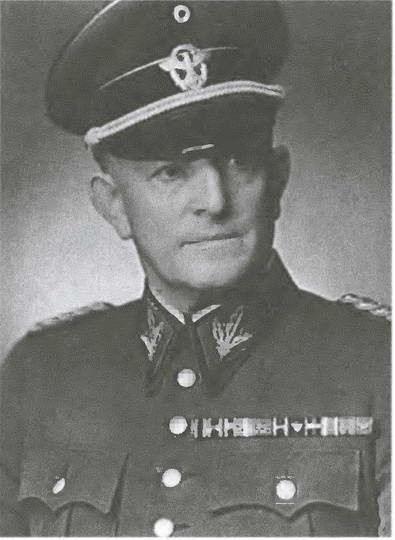 Иллюстрация к книге — «Советские немцы» и другие фольксдойче в войсках СС [i_070.jpg]