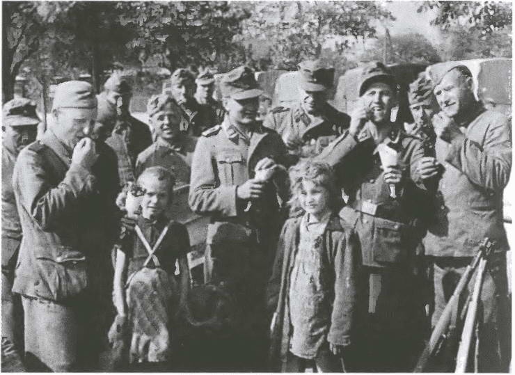 Иллюстрация к книге — «Советские немцы» и другие фольксдойче в войсках СС [i_081.jpg]