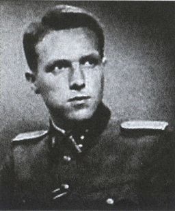 Иллюстрация к книге — 38-я гренадерская дивизия СС «Нибелунги» [i_041.jpg]