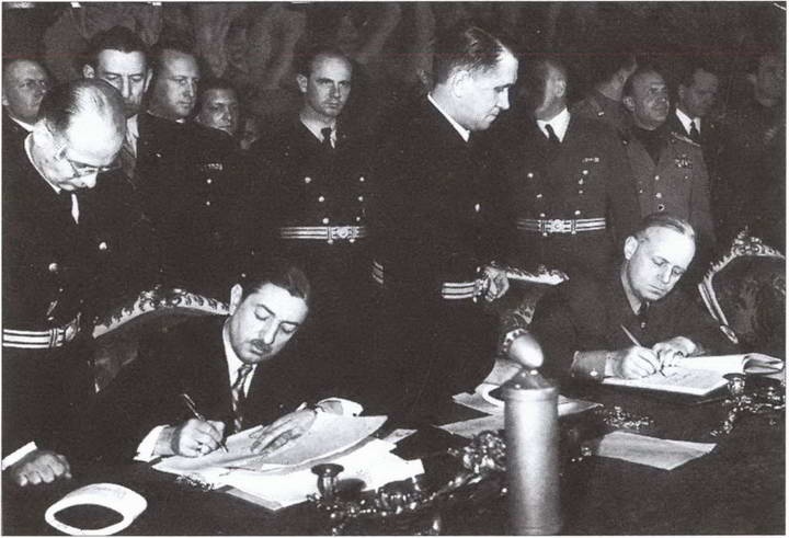 Иллюстрация к книге — Кто помогал Гитлеру? Европа в войне против Советского Союза [i_035.jpg]