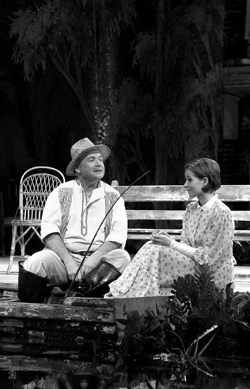 Иллюстрация к книге — Театр абсурда. Во что превратили Россию [i_010.jpg]