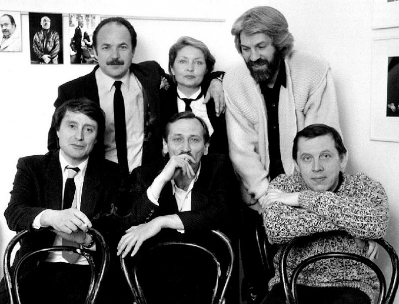 Иллюстрация к книге — Театр абсурда. Во что превратили Россию [i_022.jpg]