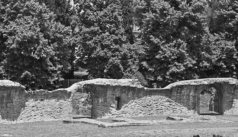 Иллюстрация к книге — Эт-руски. Загадка, которую не хотят разгадать [i_016.jpg]