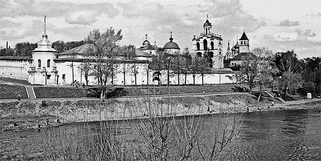 Иллюстрация к книге — Господин Великий Новгород [i_046.jpg]