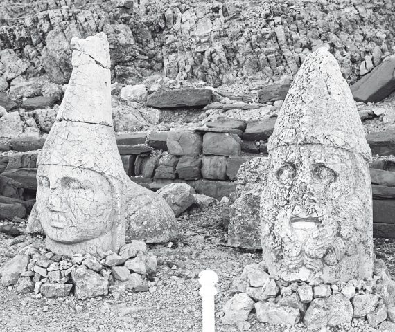 Иллюстрация к книге — Первое чудо света. Как и для чего были построены египетские пирамиды [i_054.jpg]