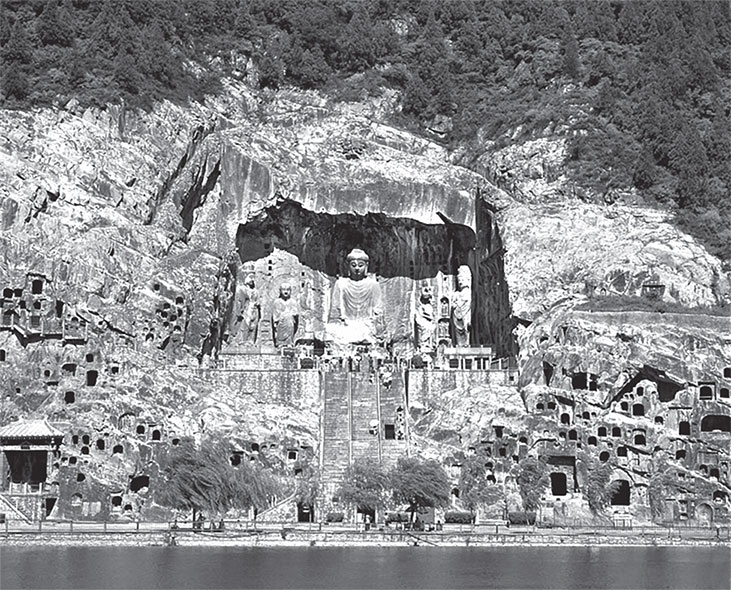 Иллюстрация к книге — Китайская империя. От Сына Неба до Мао Цзэдуна [i_043.jpg]