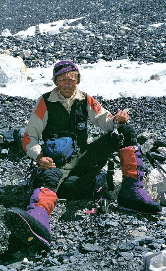 Иллюстрация к книге — Эверест. Смертельное восхождение [i_006.jpg]