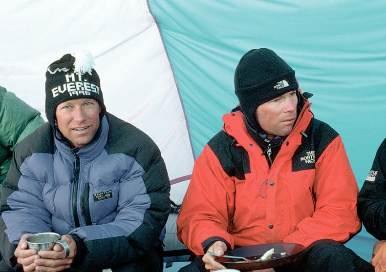 Иллюстрация к книге — Эверест. Смертельное восхождение [i_014.jpg]