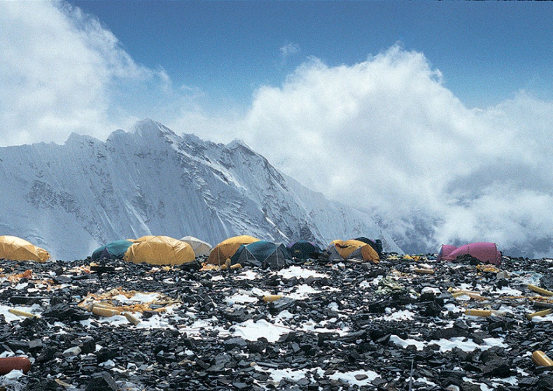 Иллюстрация к книге — Эверест. Смертельное восхождение [i_019.jpg]