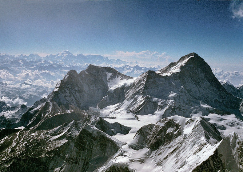 Иллюстрация к книге — Эверест. Смертельное восхождение [i_022.jpg]