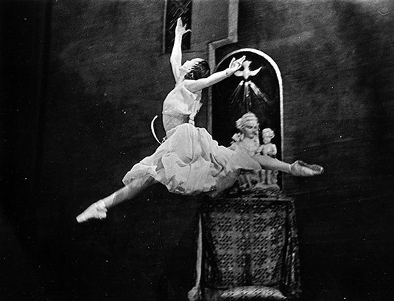 Иллюстрация к книге — Зубы дракона. Мои 30-е годы [i_041.jpg]