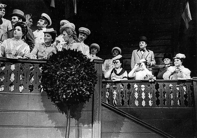 Иллюстрация к книге — Зубы дракона. Мои 30-е годы [i_047.jpg]