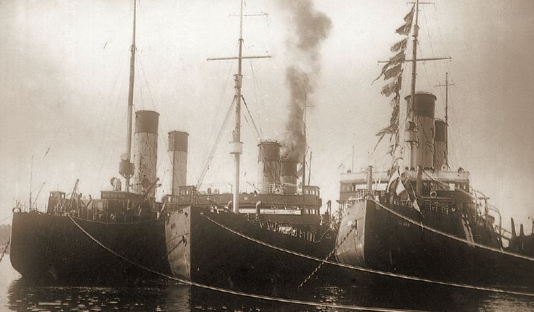 Иллюстрация к книге — Отечественные морские ледоколы. От &quot;Ермака&quot; до &quot;50 лет победы&quot; [i_008.jpg]