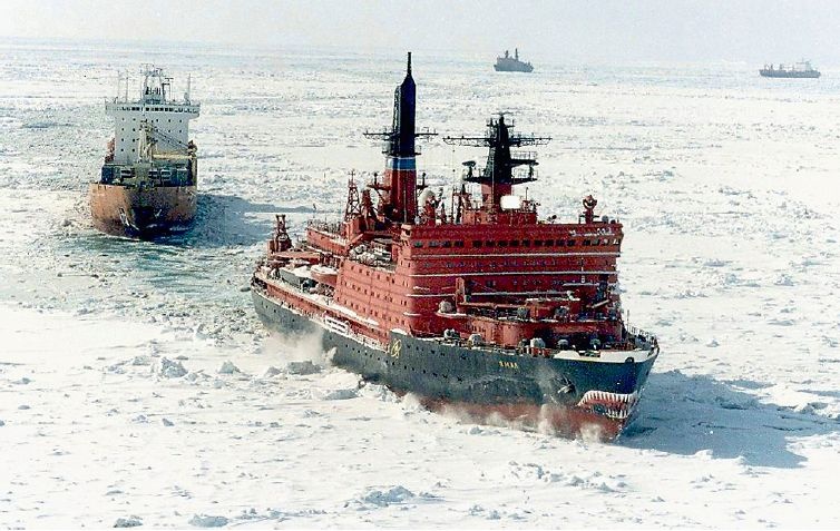 Иллюстрация к книге — Отечественные морские ледоколы. От &quot;Ермака&quot; до &quot;50 лет победы&quot; [i_028.jpg]