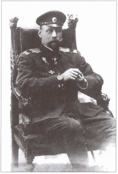 Иллюстрация к книге — Слава и трагедия балтийского линкора [i_019.jpg]