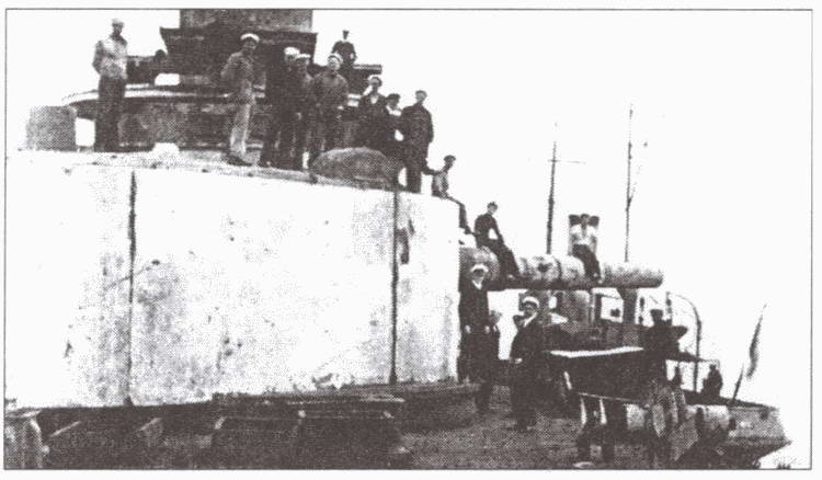 Иллюстрация к книге — Слава и трагедия балтийского линкора [i_021.jpg]